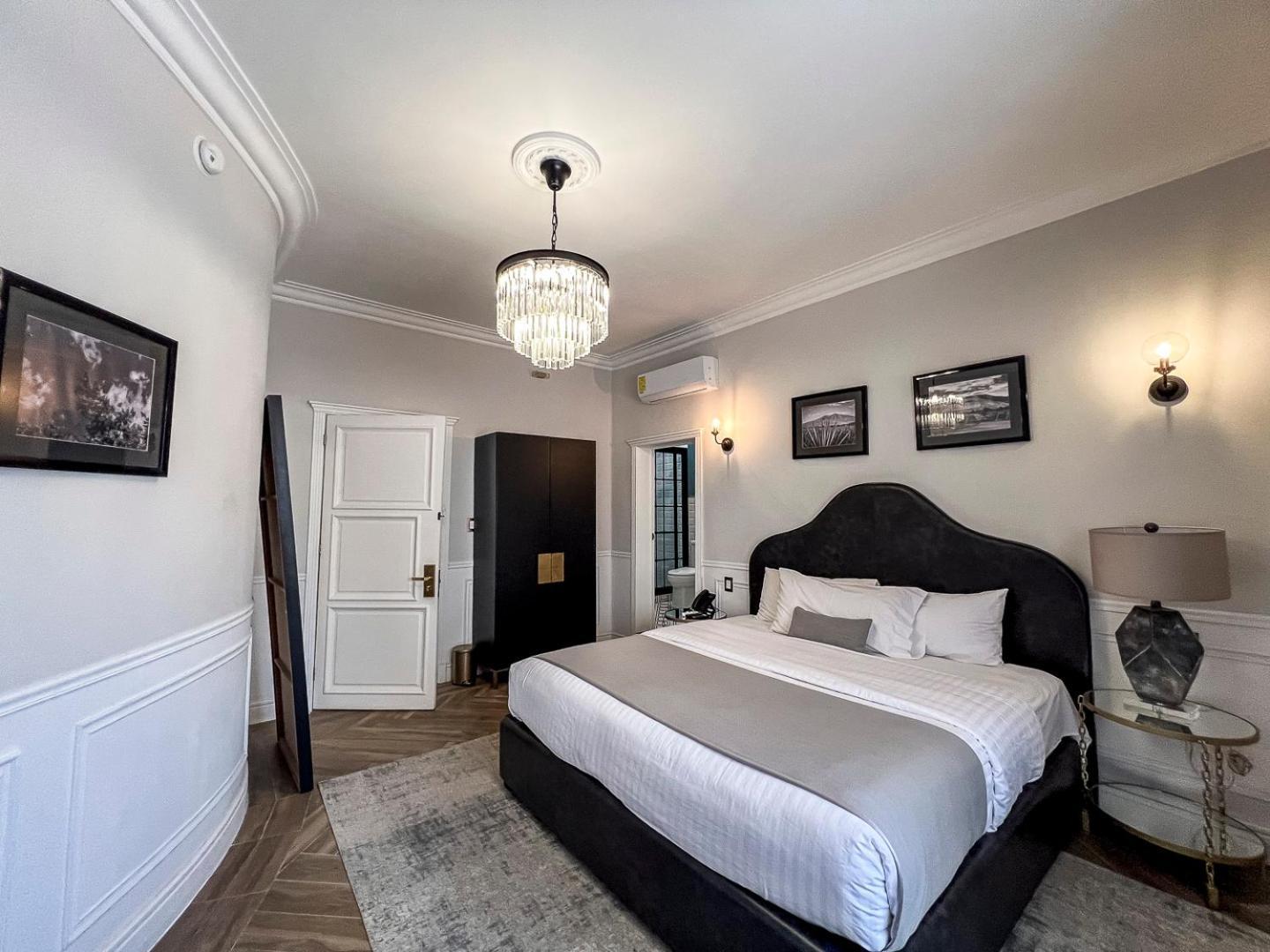 Hotel Mansion E Borbon 莱昂 外观 照片