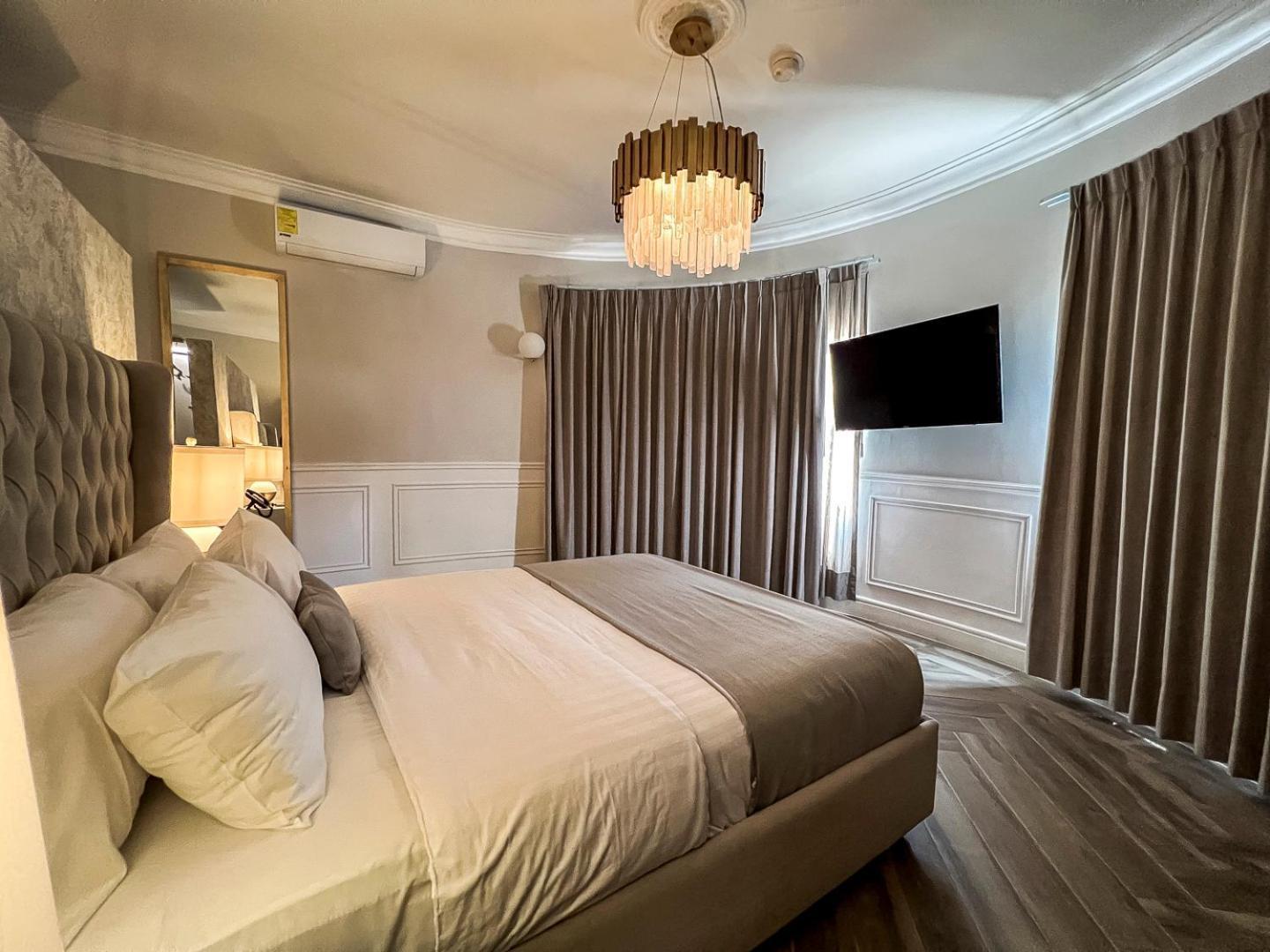 Hotel Mansion E Borbon 莱昂 外观 照片